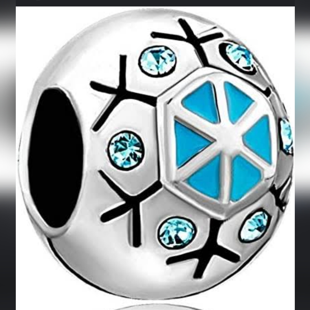 SP PUGSTER SNOWFLAKE SLIDER CHARM